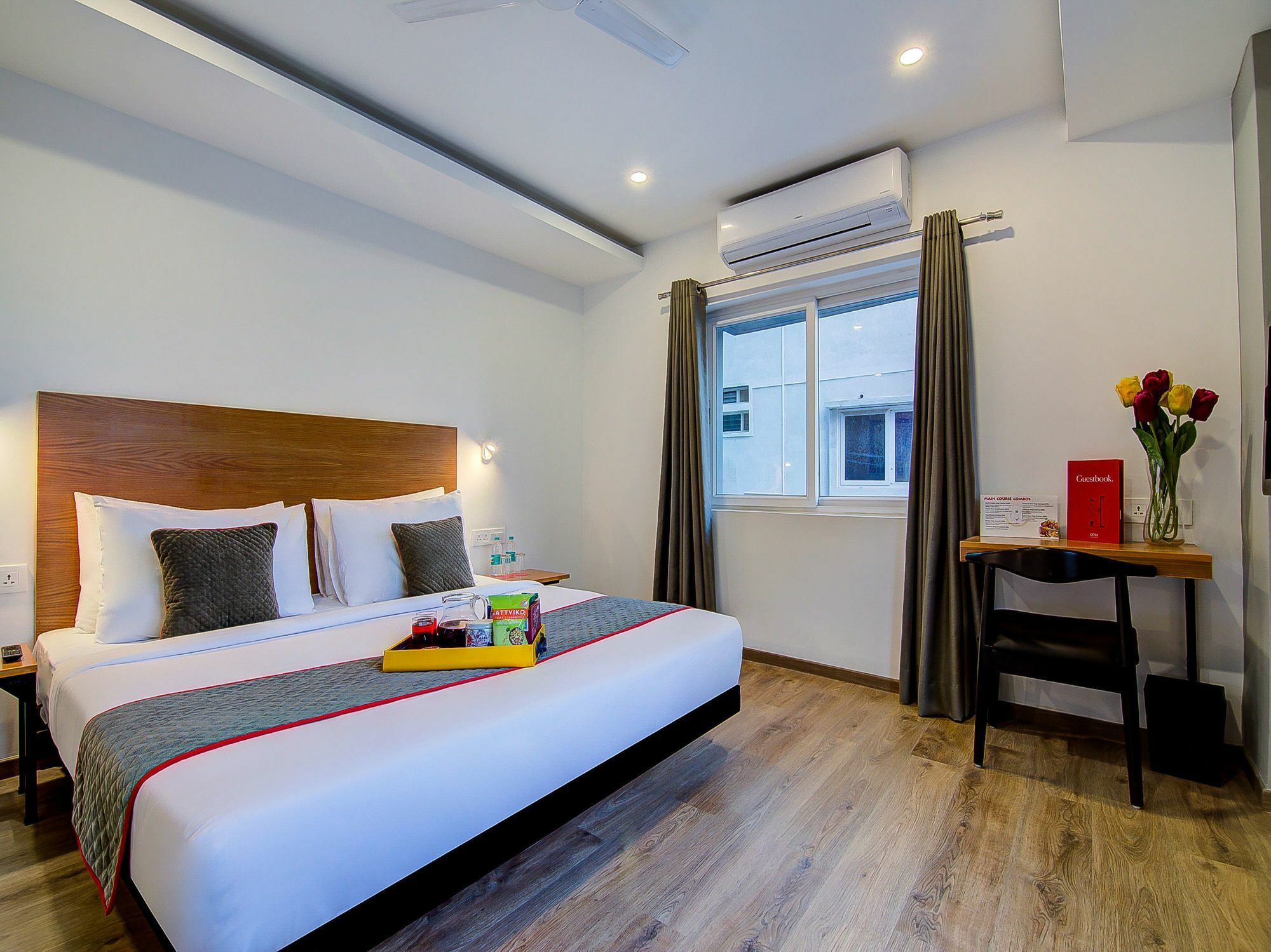 Oyo Townhouse 034 -Halcyon Hitech City Road Hyderabad Exterior photo